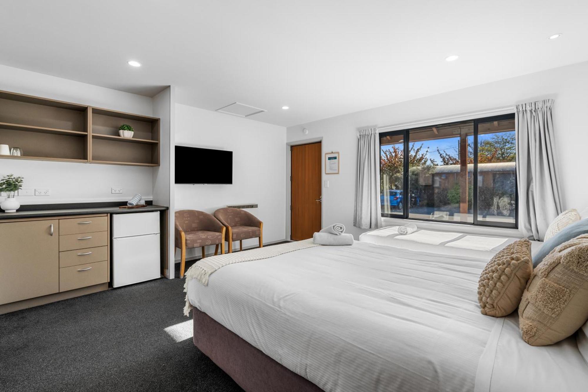 Tasman Holiday Parks - Te Anau Εξωτερικό φωτογραφία A studio apartment in Australia